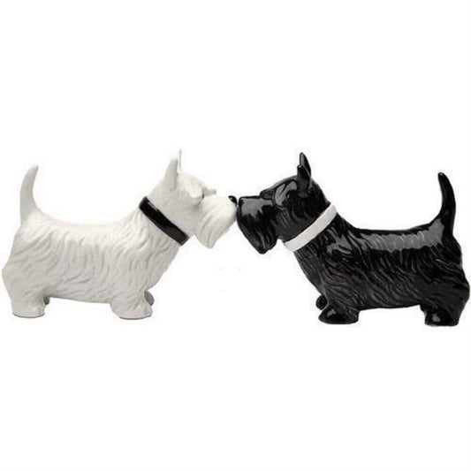 Kissing Scottish Terrier Scottie Dogs Salt & Pepper Shaker Set
