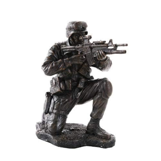 America's Finest Brave Soldier Military Heroes Collectible Figurine 5.25 x 5.5 inch